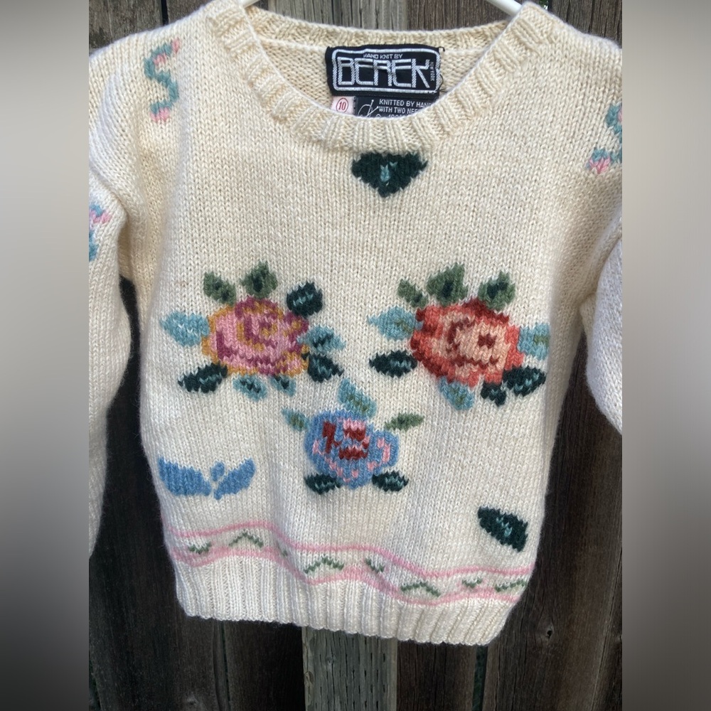Vintage Berek Girls Hand Knit 100% Wool Floral Sweater